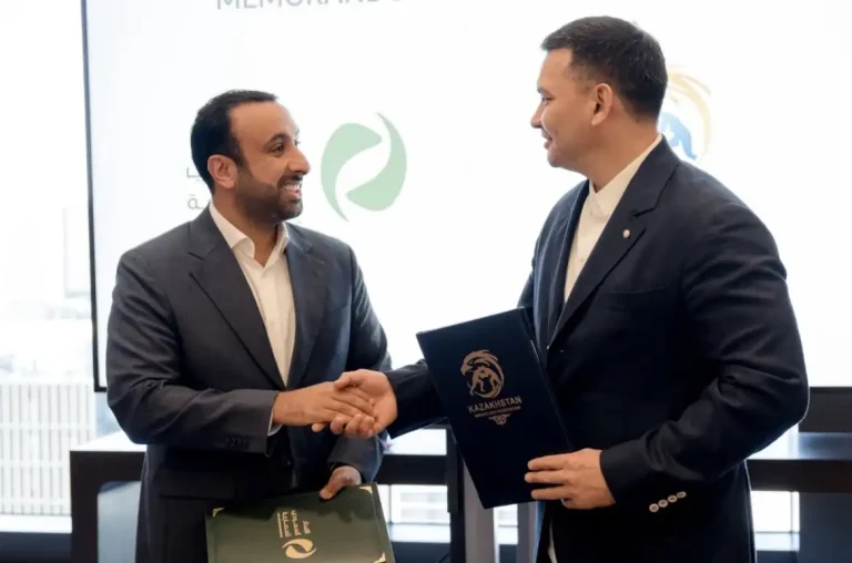 الاتحاد السعودي للمصارعة يوقع اتفاقية تعاون مع نظيره الكازاخستاني